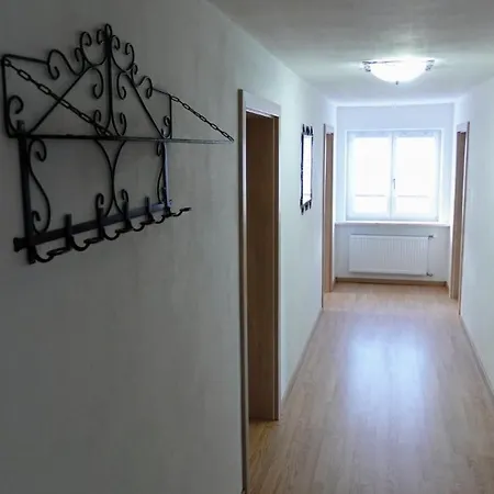 Joe's Apartment